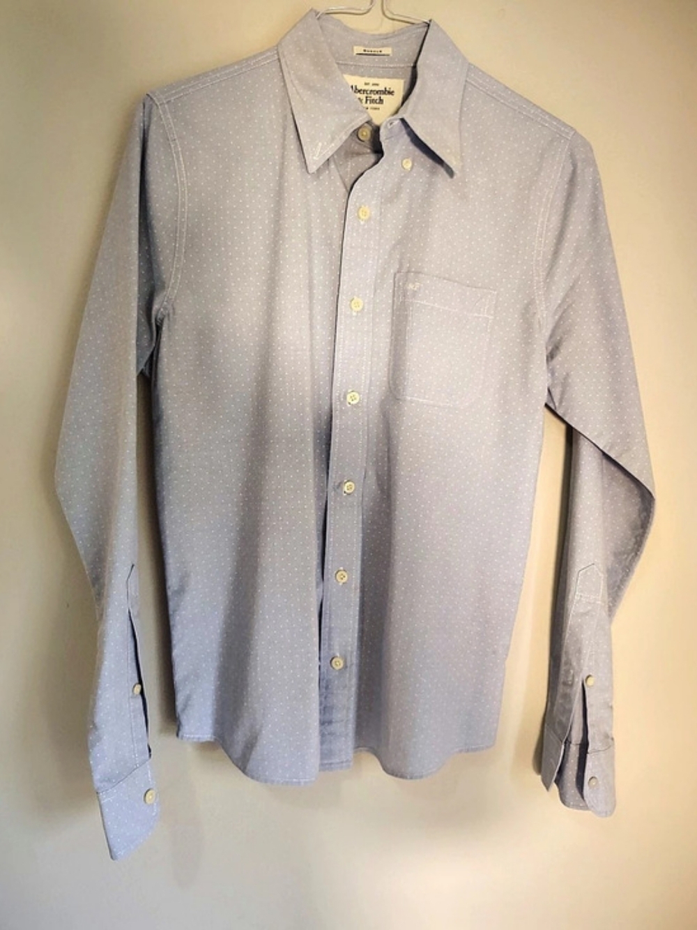 Abercrombie & Fitch Men's Polka Dot Button Down Size Medium Muscle Shirt